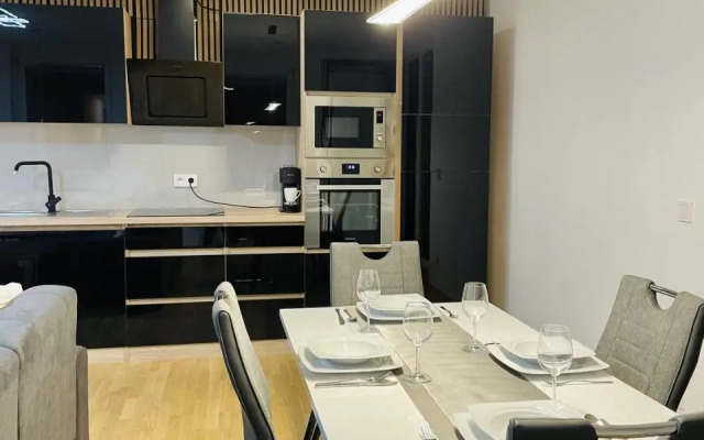 Luxury Waterfront Sky Residence