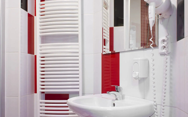 Royal Court Apartments