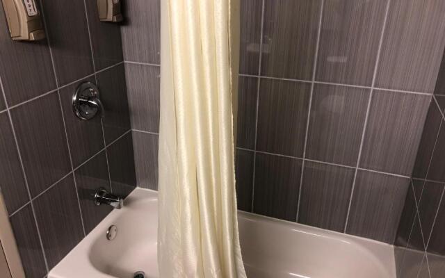 Lexington Inn & Suites NW Chicago Elgin