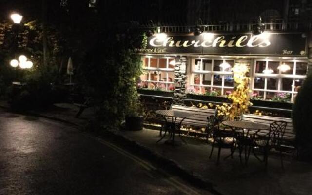 Churchills Inn & Rooms