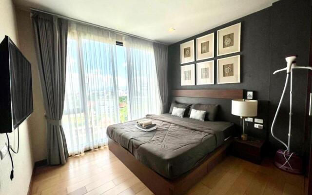 Astra 2 Bedroom B1102 Condo By Ping