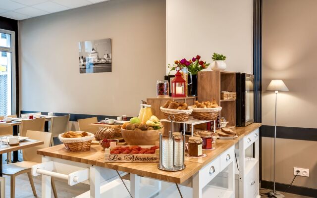 Brit Hotel St Nazaire Centre Gare