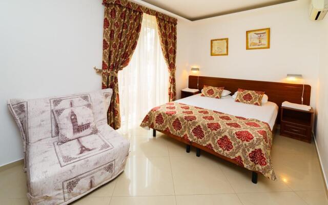 Mini hotel Tristar