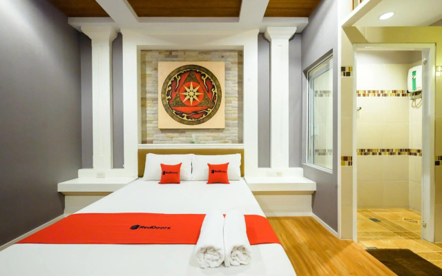 RedDoorz Plus Reun Rattana Rattanathibet