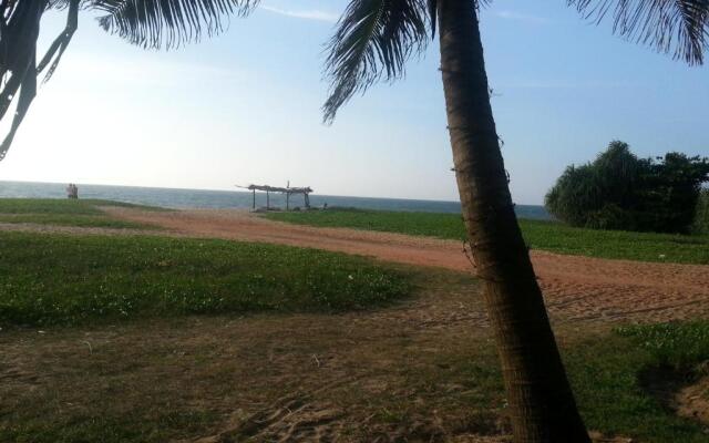 Dephani Beach Hotel