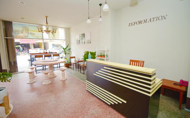 Rattanapong Hotel (SHA Plus+)