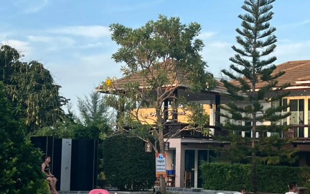 Thipburee Resort