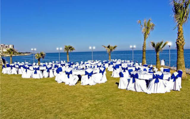 Lamos Resort Hotel & Convention Center