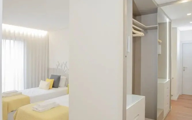 Liiiving-Luxury River View Apartment XII