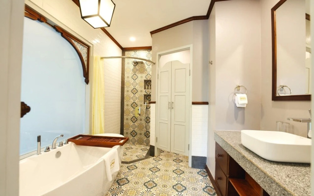 Mybanlao Hotel