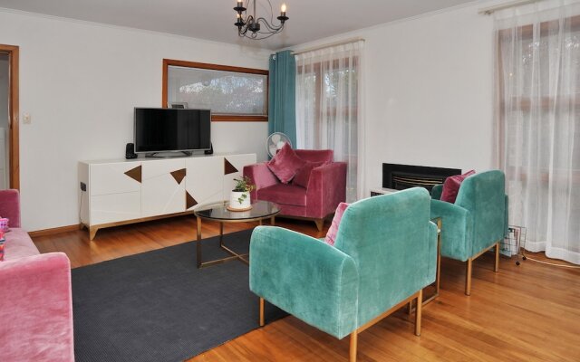 Woodbury Villa