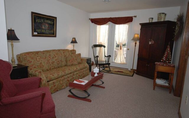 The Artist's Inn and Gallery