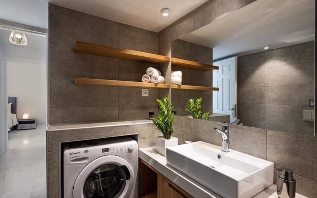 Sapphire Horizon Suites