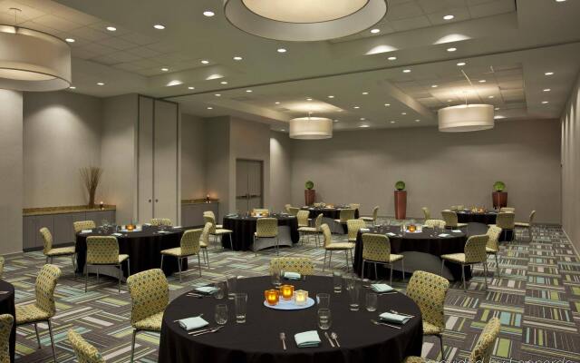 Aloft Jacksonville Tapestry Park