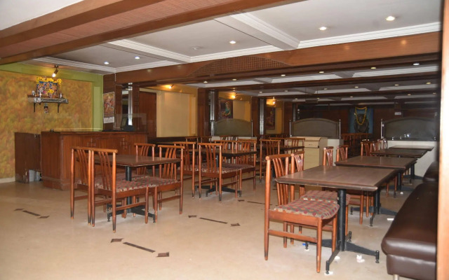 Hotel Maurya