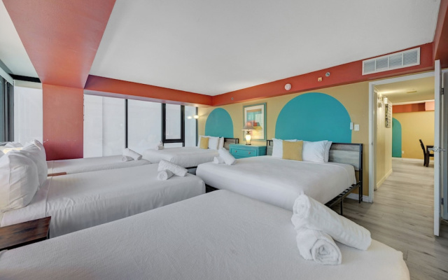 STS 1160 On Strip Sleeps 16 No Resort Fee