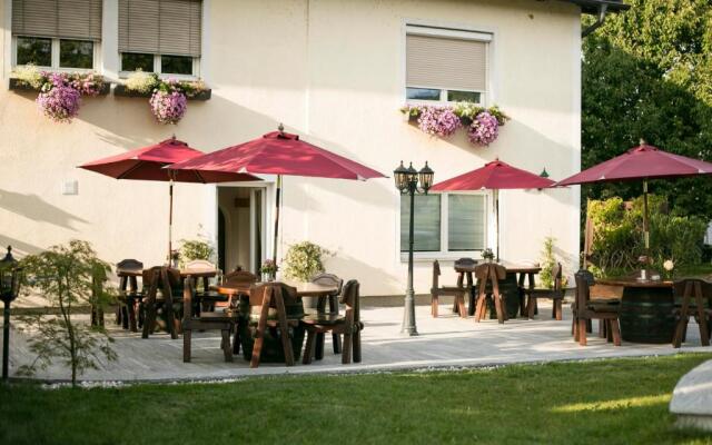 Pension KNOLL ****