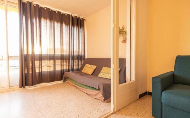 Nice 50 M2 With Veranda Near The Beach