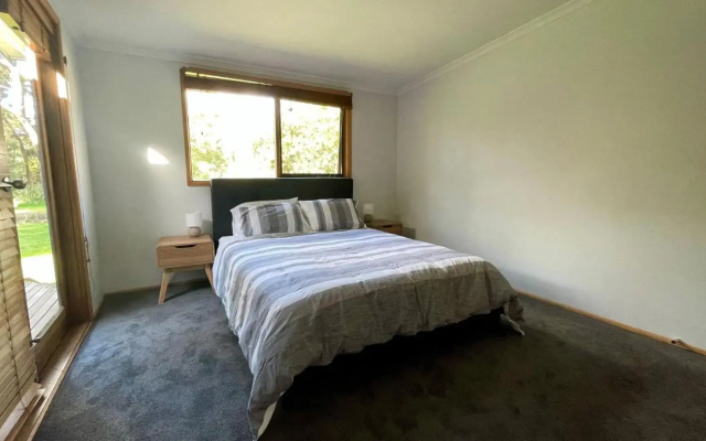 WISTERIA COTTAGE - Pet Friendly