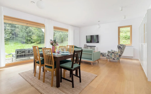 Beautiful House Korzkiew by Renters