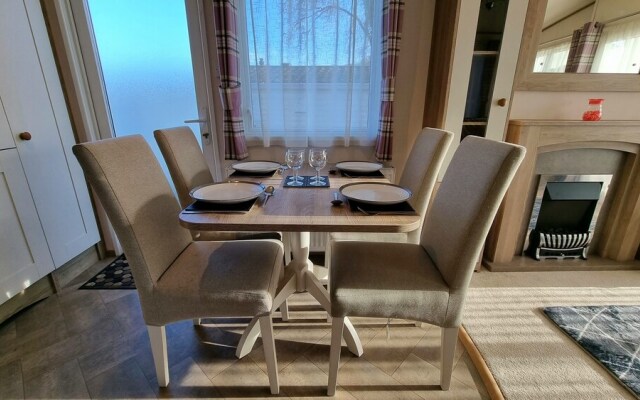 Stunning 3 Bed Holiday Home On Coghurst Hall