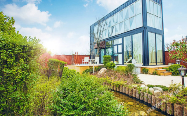 Bailu Zhiyin Hot Spring RV Campground