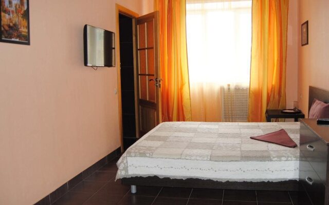 Four Rooms Living Quarters