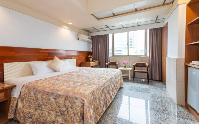 Good Friend Business Hotel