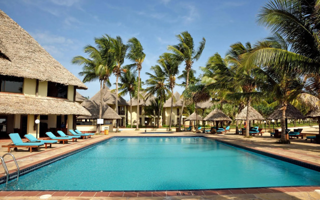 Hotel White Sands Resort and Conference Centre