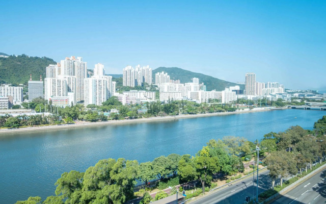 Regal Riverside Hotel