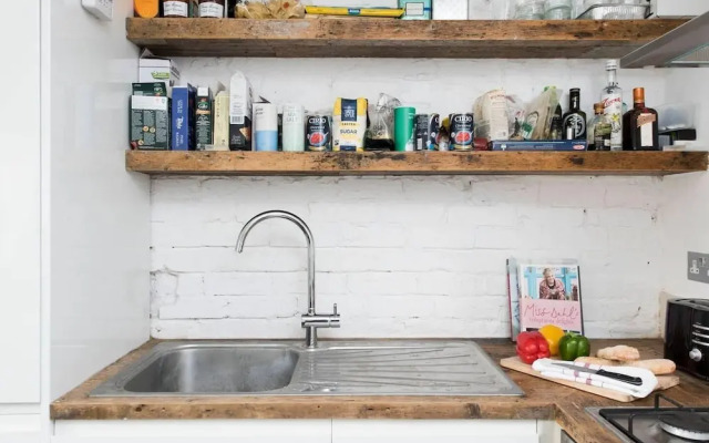 Beautiful And Central 2BR Loft Apartment