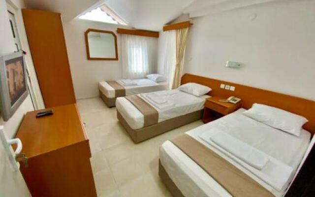 Amanda Hotel