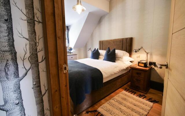 Padstow Escapes - Pajar Luxury Penthouse Apartment