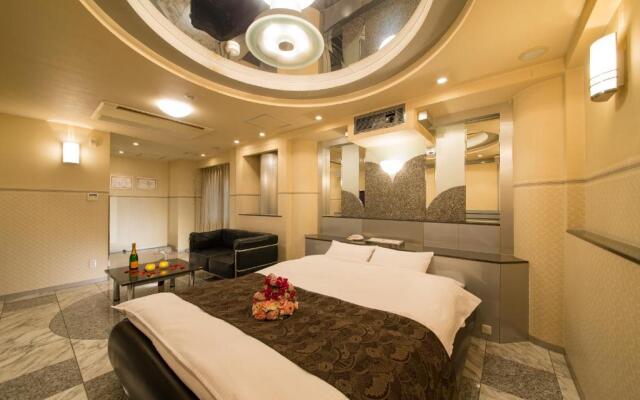 HOTEL THE i Adult only