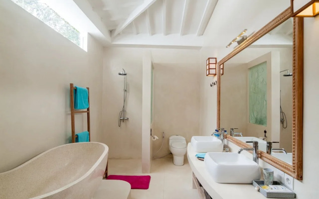 De'Coco Villa and Suites