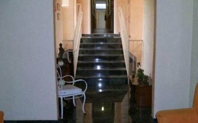 Lelis Hotel
