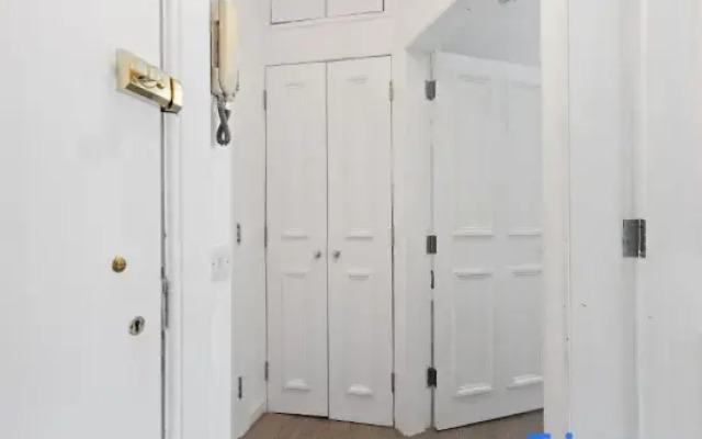 Stylish 1 Bed Edinburgh City Centre Apartment