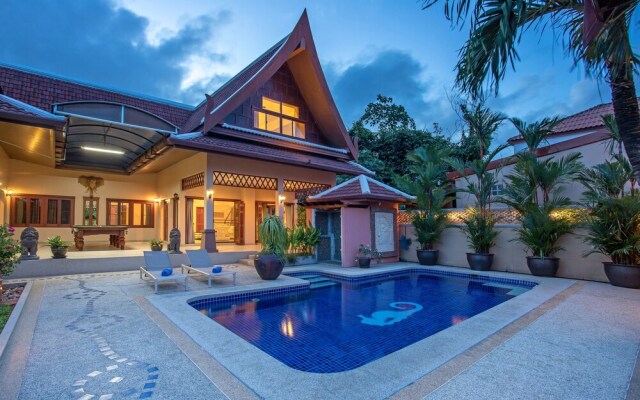 Blissful Villa Felicity with Ample Space