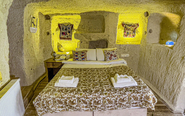Heritage Cave Suites