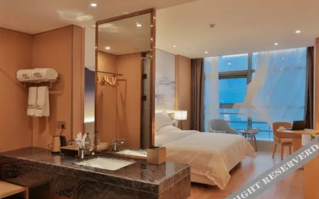 Dengzhou Ruihua Pengyi Hotel
