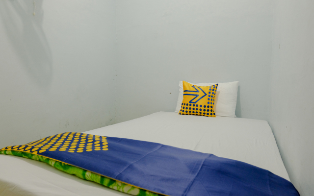 SPOT ON 1711 Serayu Sumbersari Residence