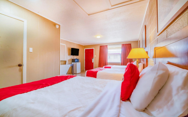 Capital O Hotel Beeville - US 181