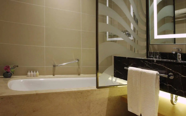 Lotte City Hotel Jeju Airport