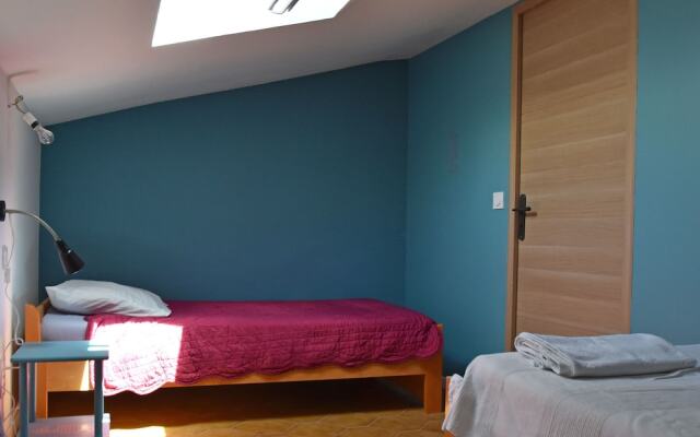 Villa With Heated Pool, Beautiful View and Garden, Near Vaison-la-romaine