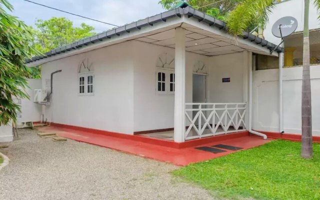 Sanri Villa Negombo by OYO Rooms