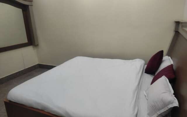 Hotel Anand Deluxe Begusarai