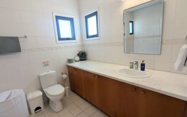Eliana Villa in Protaras