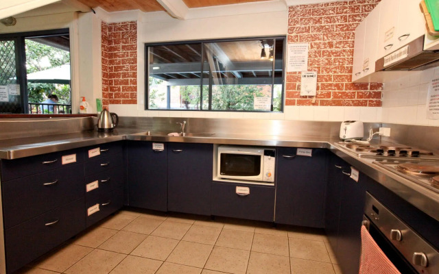 Bowen Terrace Accommodation