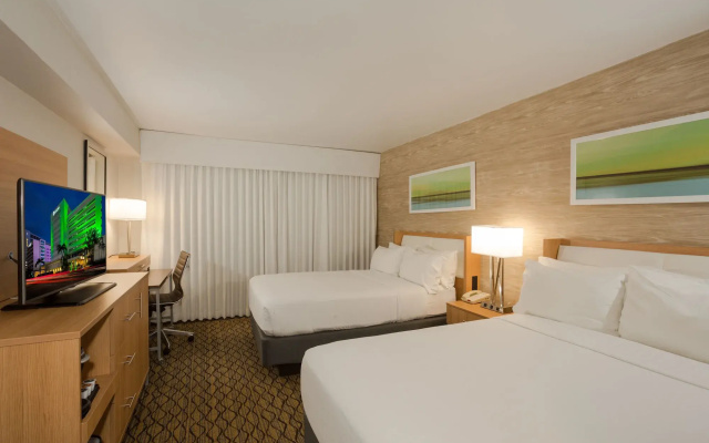 Holiday Inn Miami Beach - Oceanfront by IHG