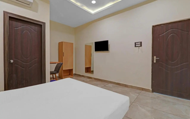 OYO Flagship 80648 HOTEL DDS LAWN